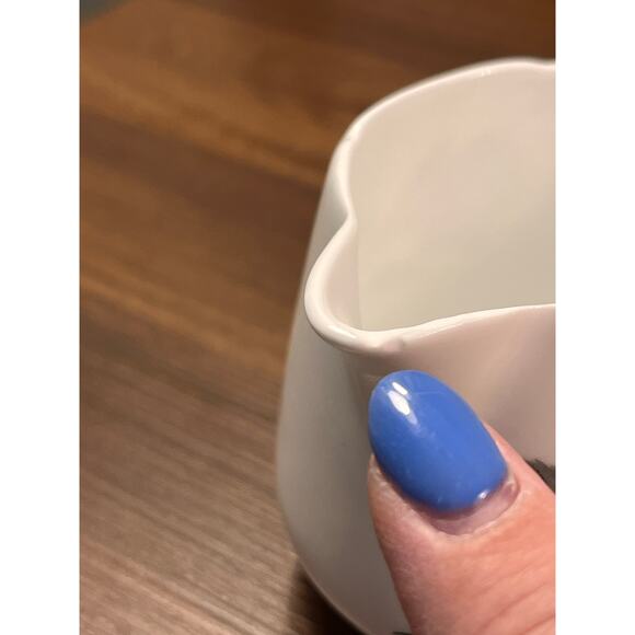 Royal Grafton Fine Bone China Creamer Black Red Rose England Vintage Floral - Picture 7 of 7